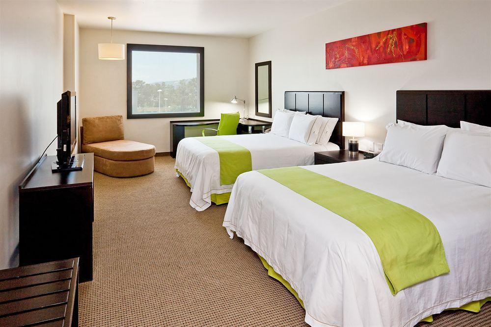 Holiday Inn Express Guadalajara Iteso, an IHG Hotel Zapopan Ruang foto