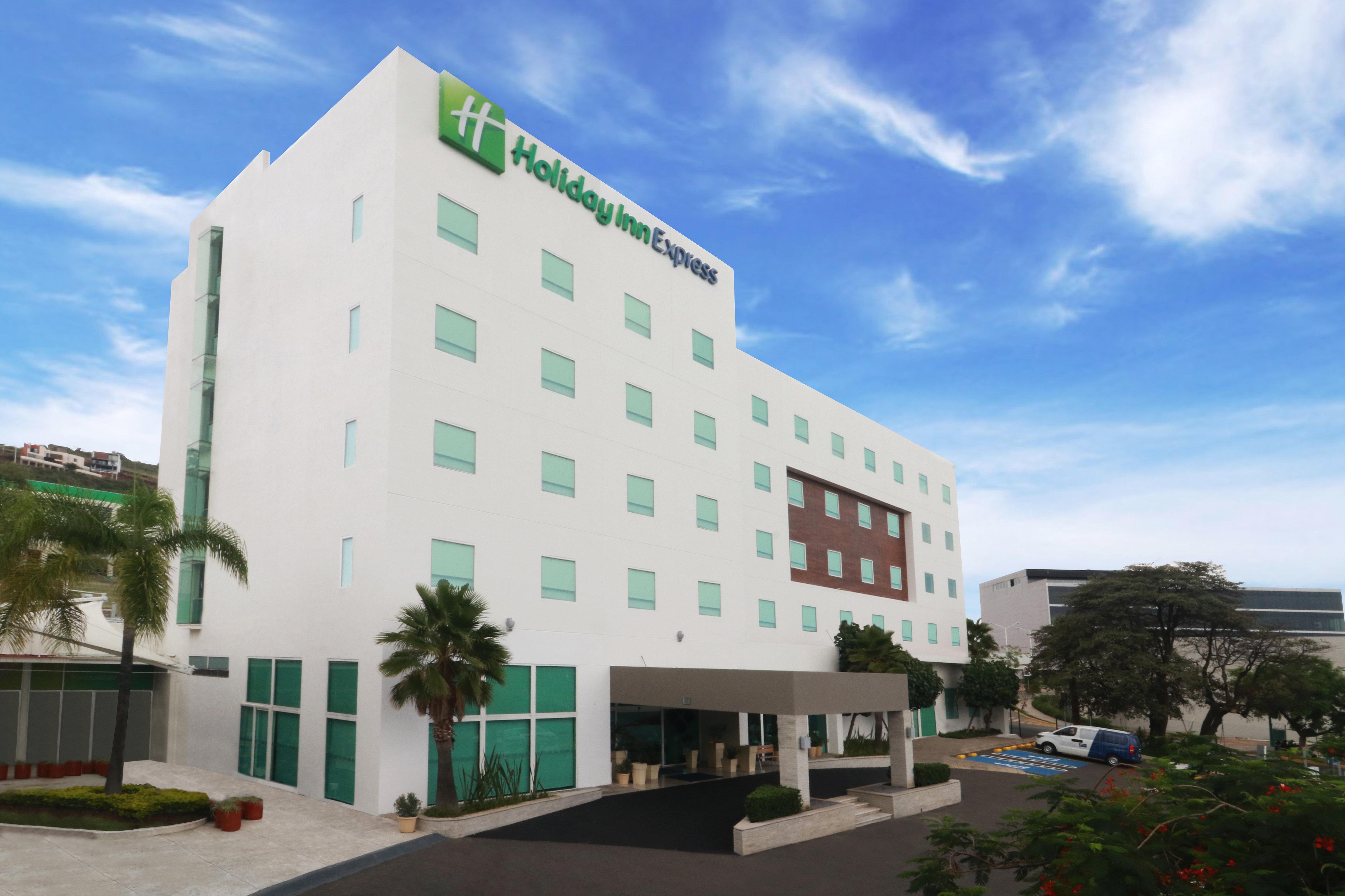 Holiday Inn Express Guadalajara Iteso, an IHG Hotel Bagian luar foto