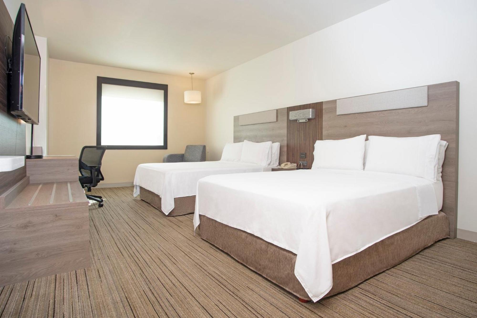 Holiday Inn Express Guadalajara Iteso, an IHG Hotel Zapopan Bagian luar foto