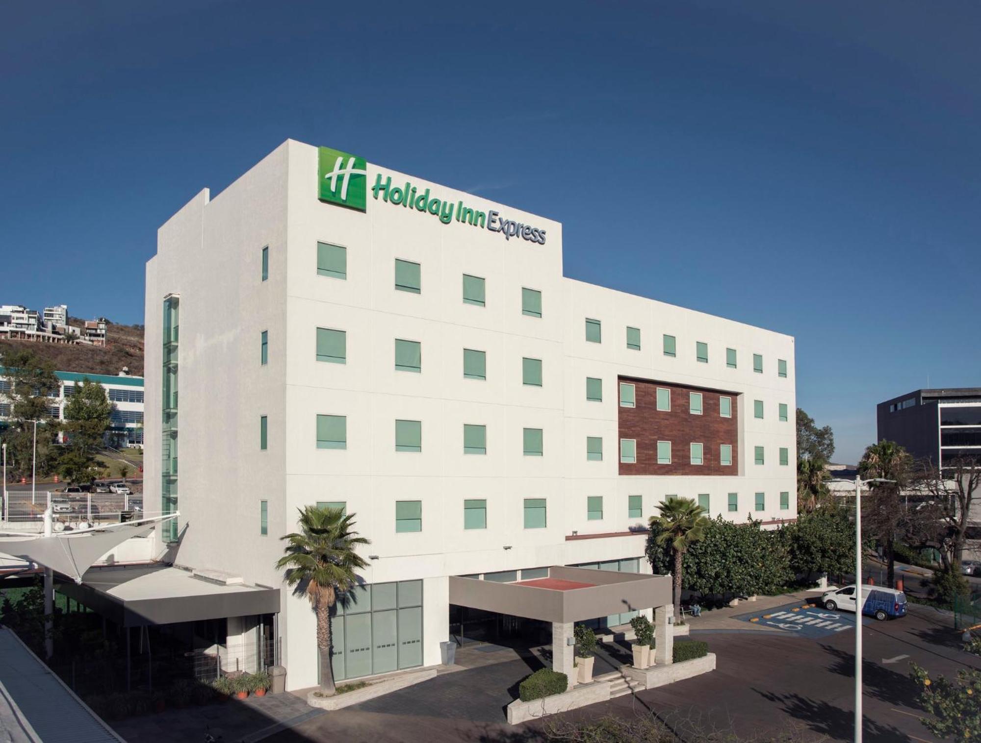 Holiday Inn Express Guadalajara Iteso, an IHG Hotel Zapopan Bagian luar foto